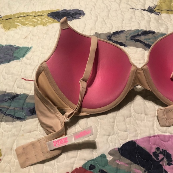 Victoria Secret Bra - Picture 3 of 3
